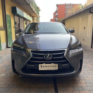 LEXUS NX300H 2.5 Luxury 4wd