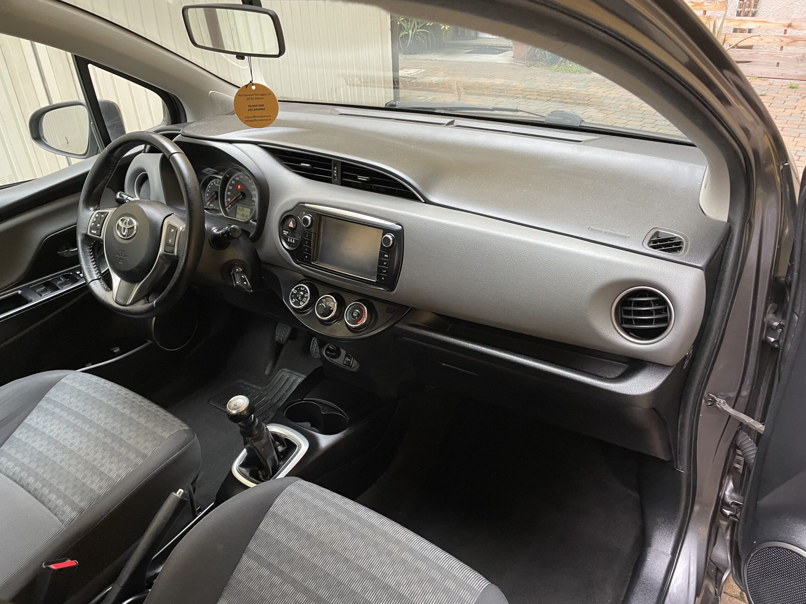 TOYOTA YARIS 1.0 Active 5 porte - immagine 20