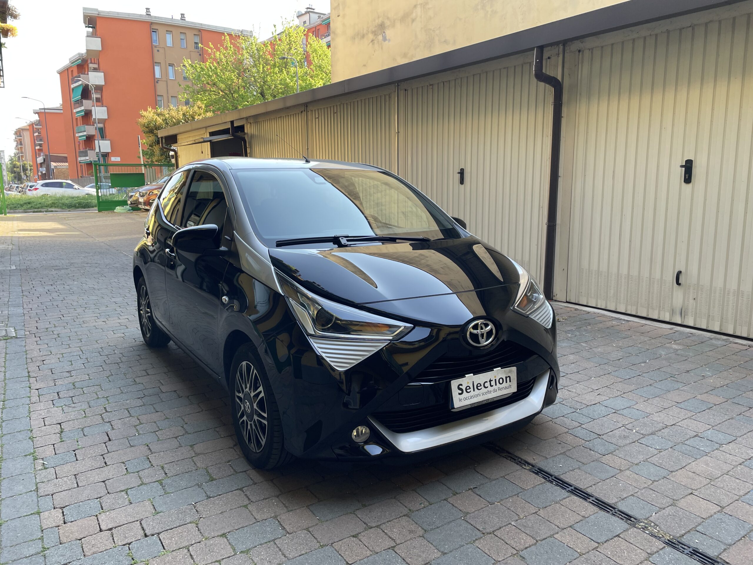 TOYOTA AYGO 1.0 X-clusiv M-mt 72cv - immagine 3