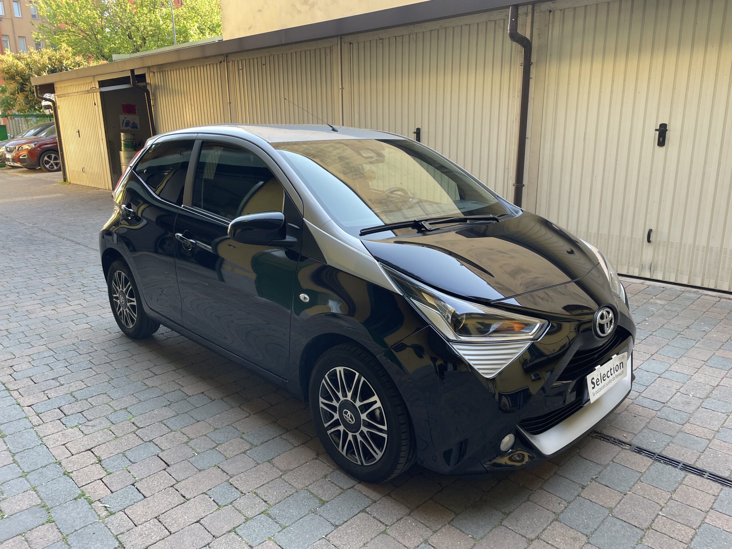 TOYOTA AYGO 1.0 X-clusiv M-mt 72cv - immagine 2