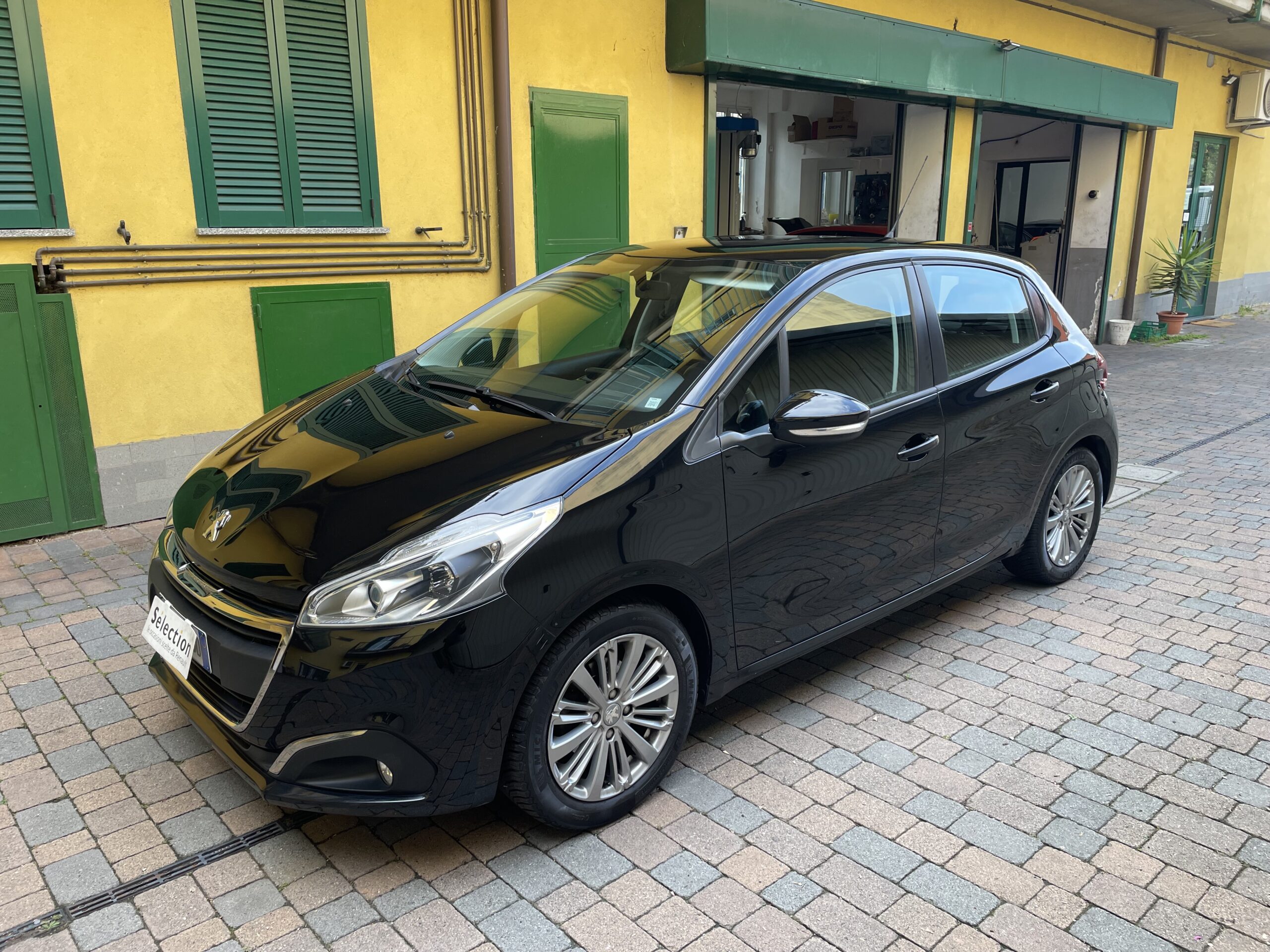 PEUGEOT 208 1.2 Puretech Active 82cv - immagine 3