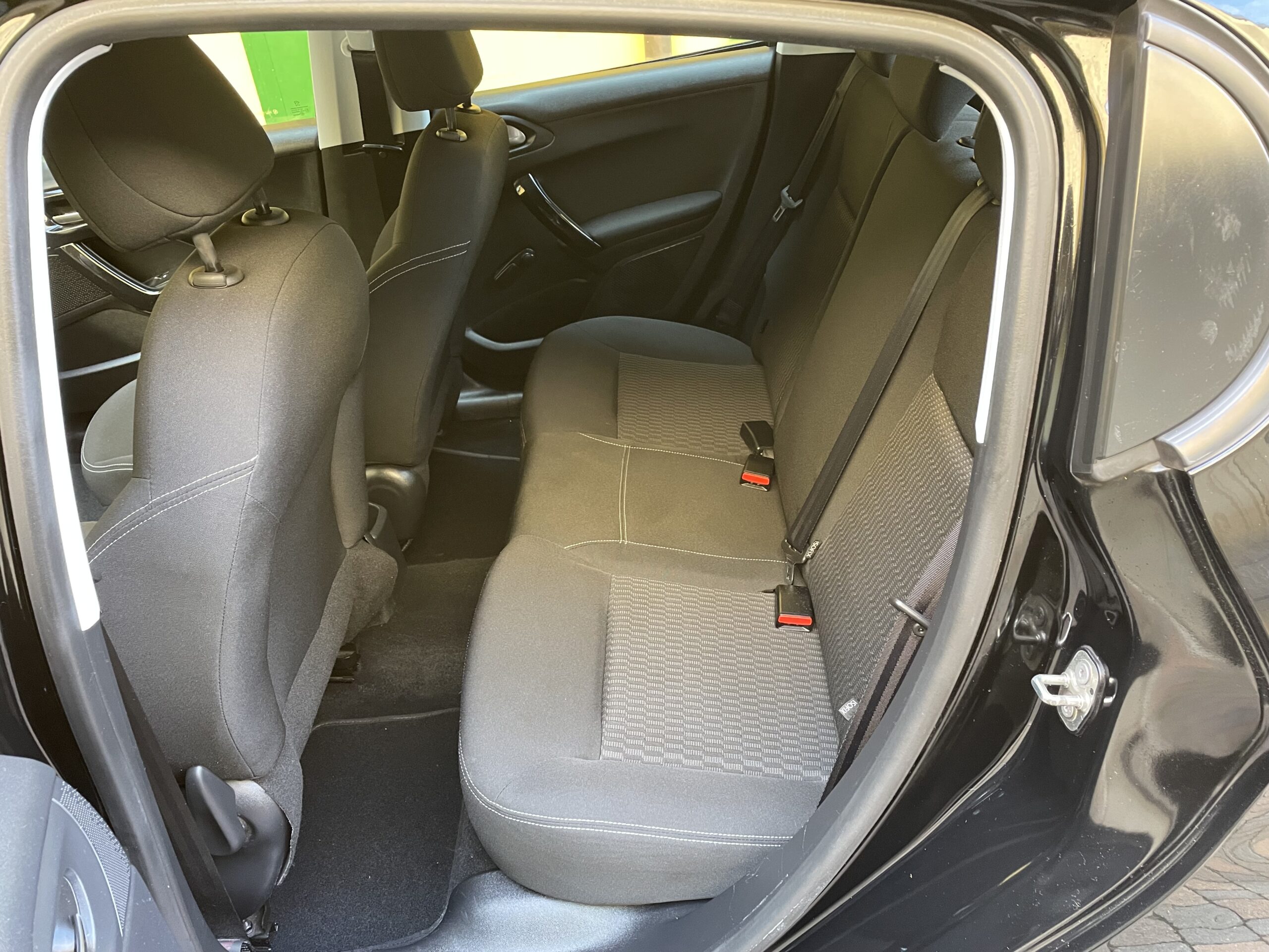PEUGEOT 208 1.2 Puretech Active 82cv - immagine 17