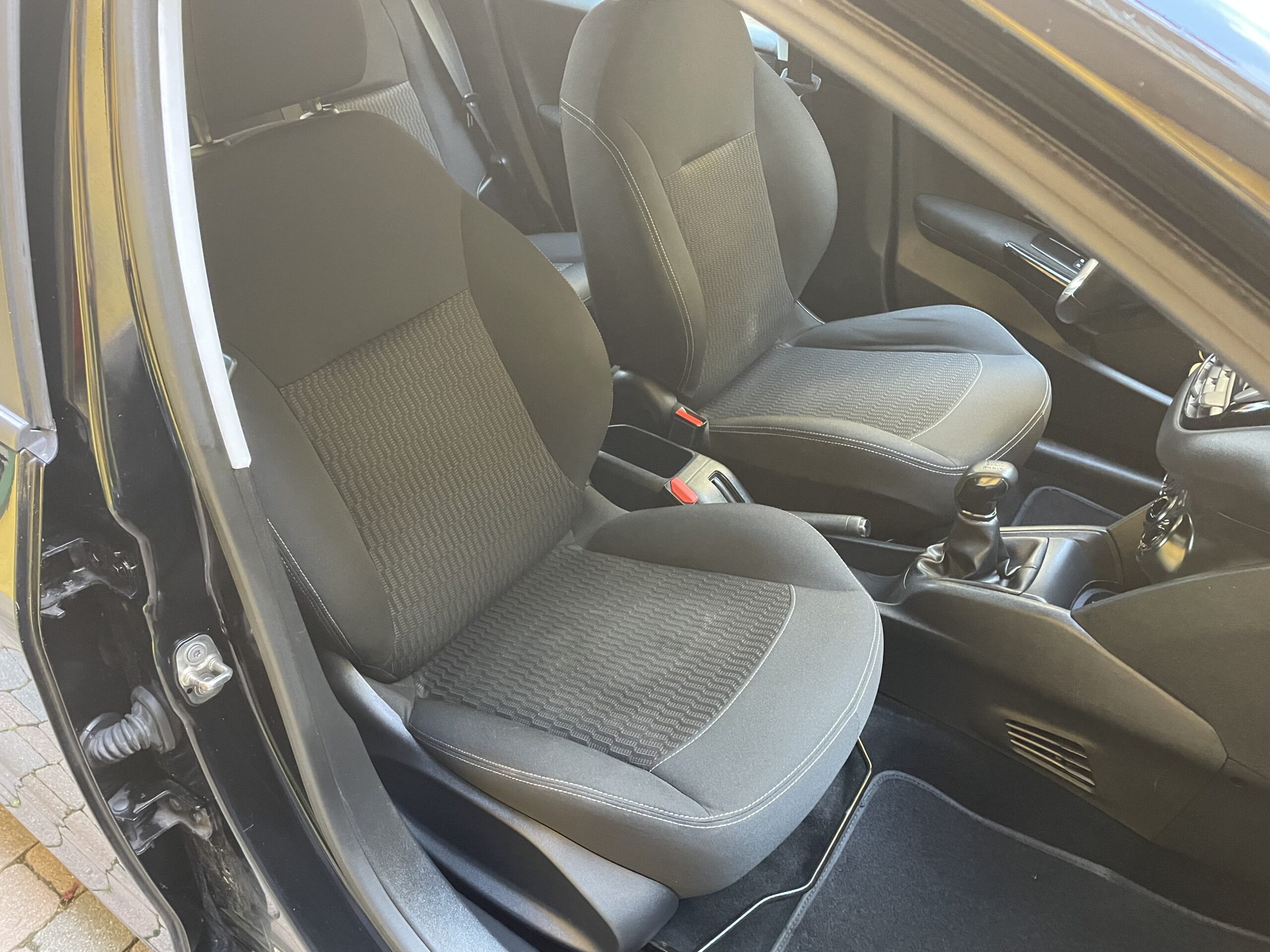 PEUGEOT 208 1.2 Puretech Active 82cv - immagine 7