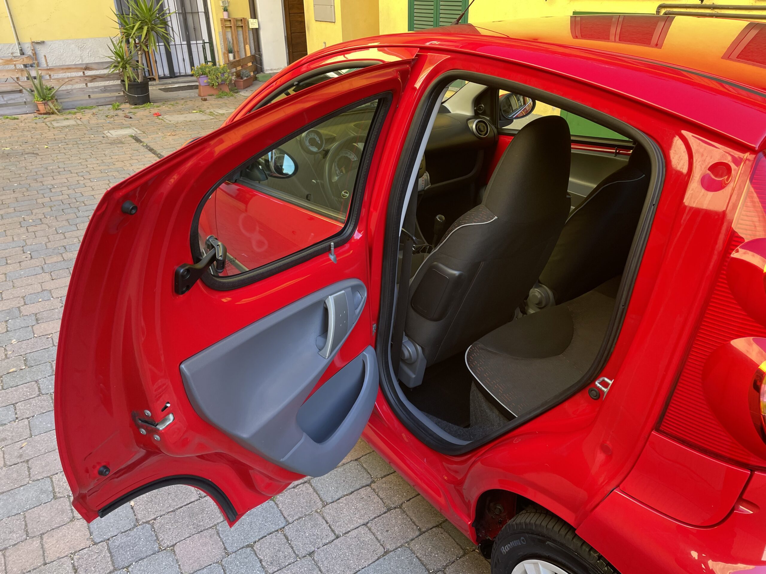 PEUGEOT 107 1.0 12V Acces 5P - immagine 10