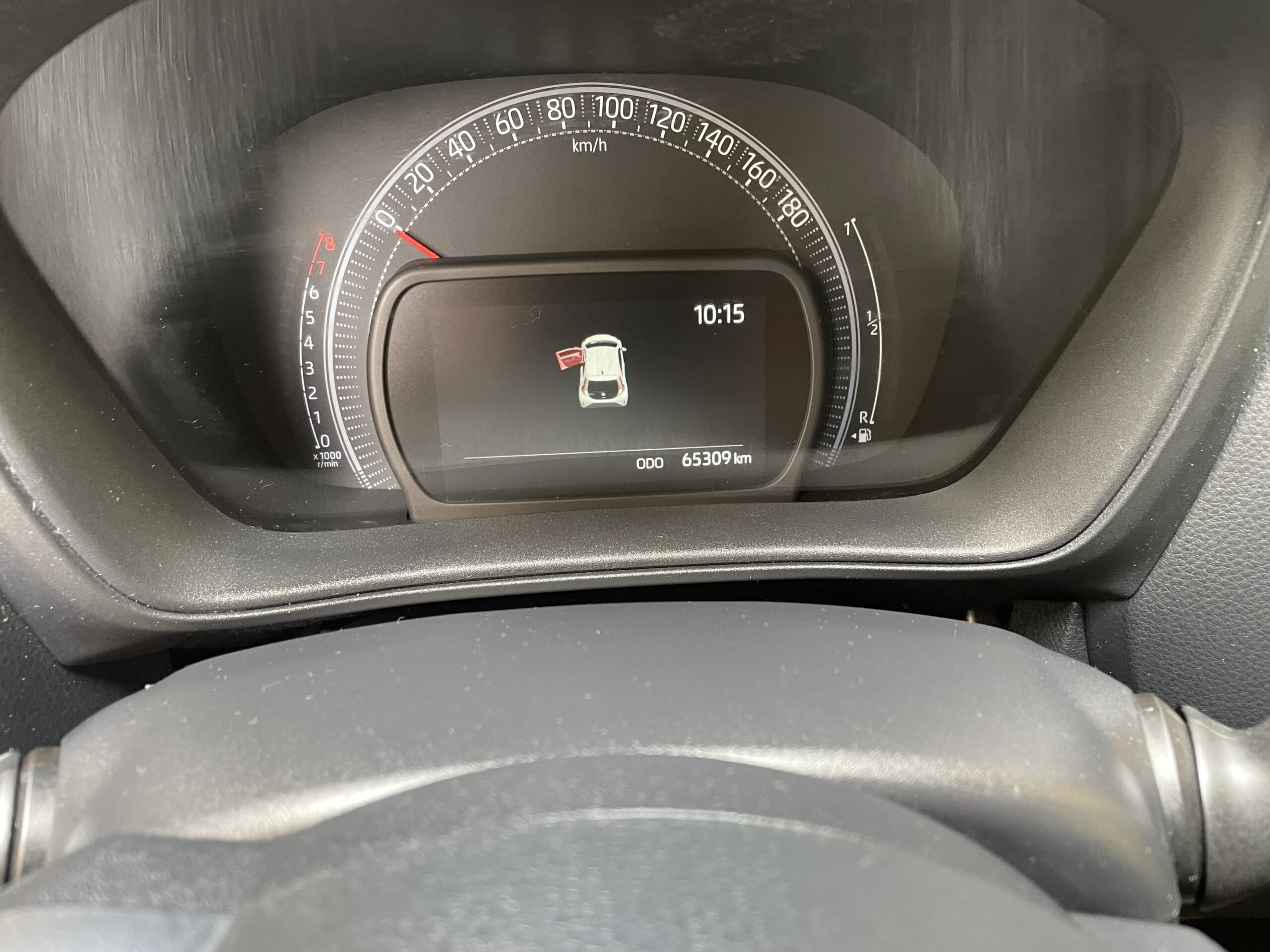 TOYOTA AYGO X 1.0 TREND AIR 72cv s-cvt - immagine 16