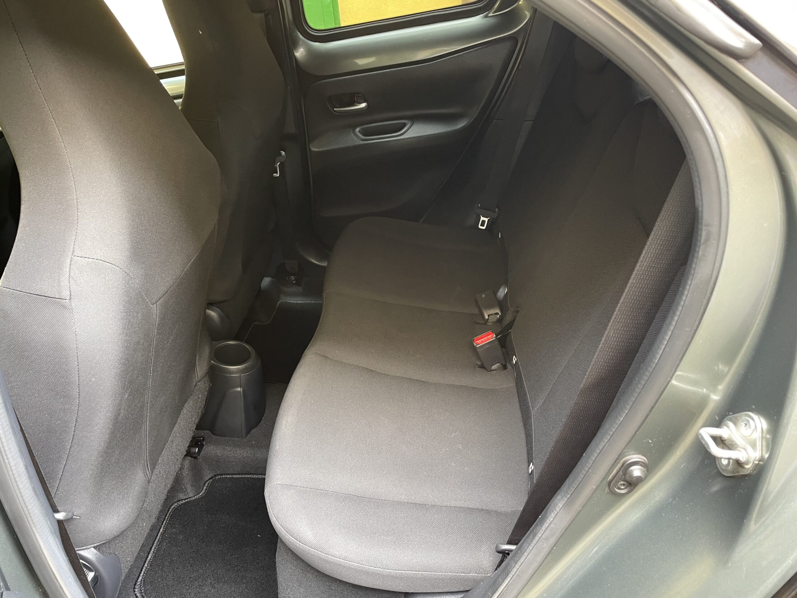 TOYOTA AYGO X 1.0 TREND AIR 72cv s-cvt - immagine 14