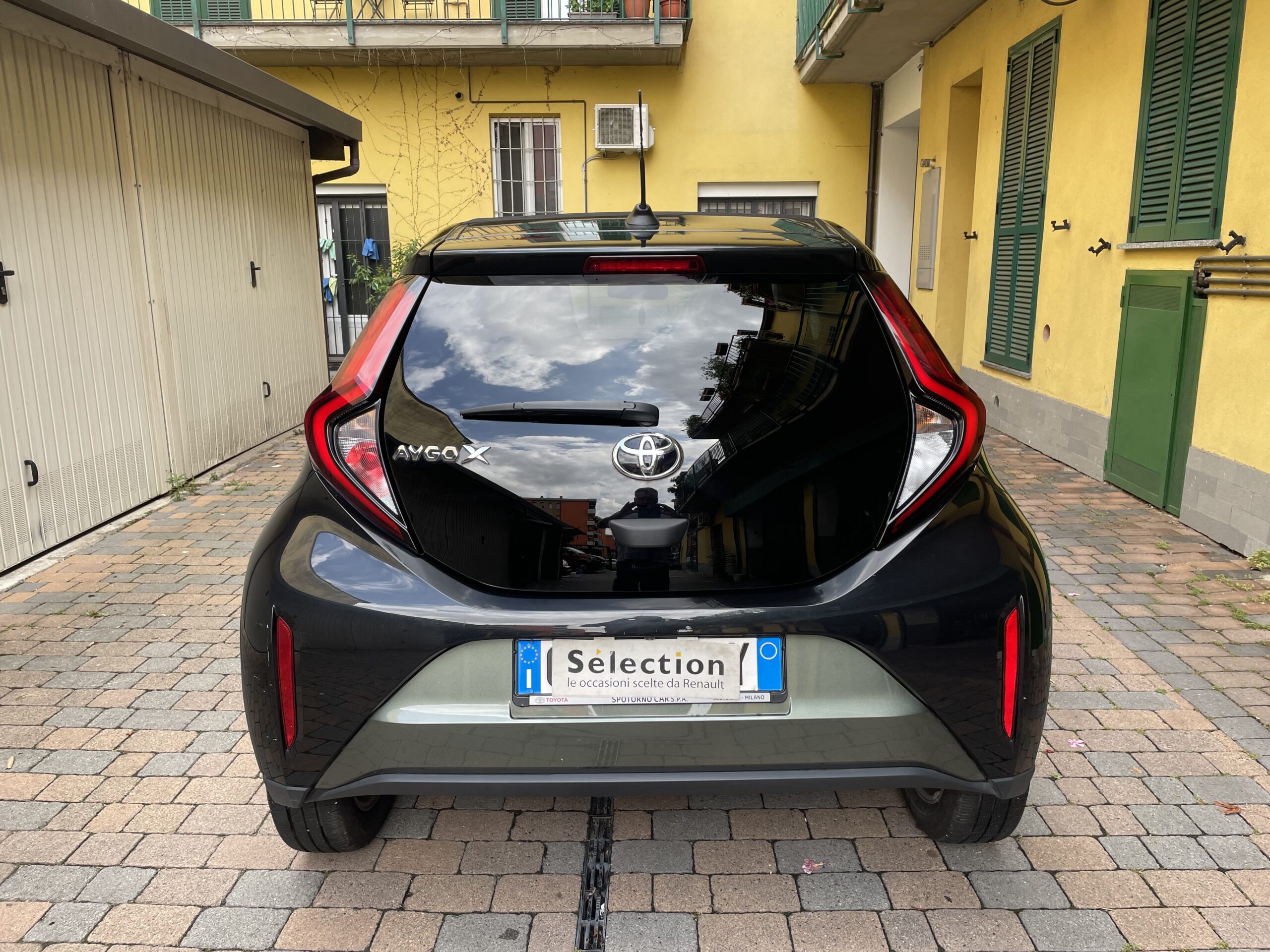 TOYOTA AYGO X 1.0 TREND AIR 72cv s-cvt - immagine 9