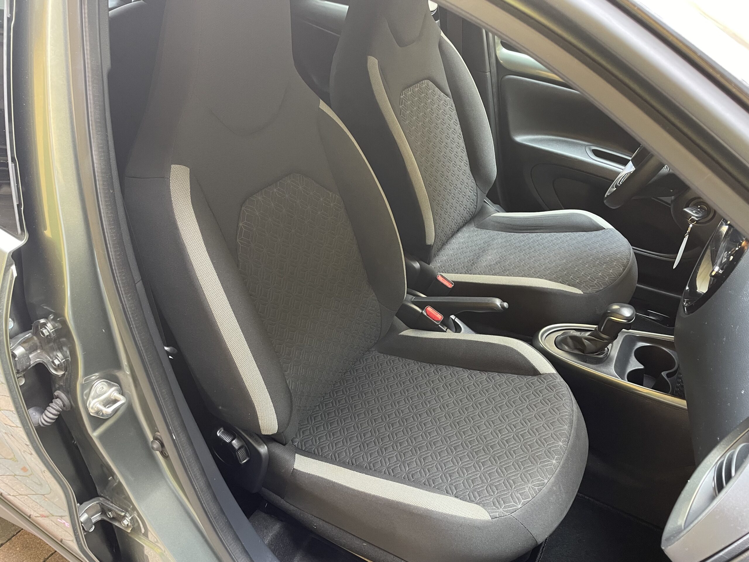 TOYOTA AYGO X 1.0 TREND AIR 72cv s-cvt - immagine 2