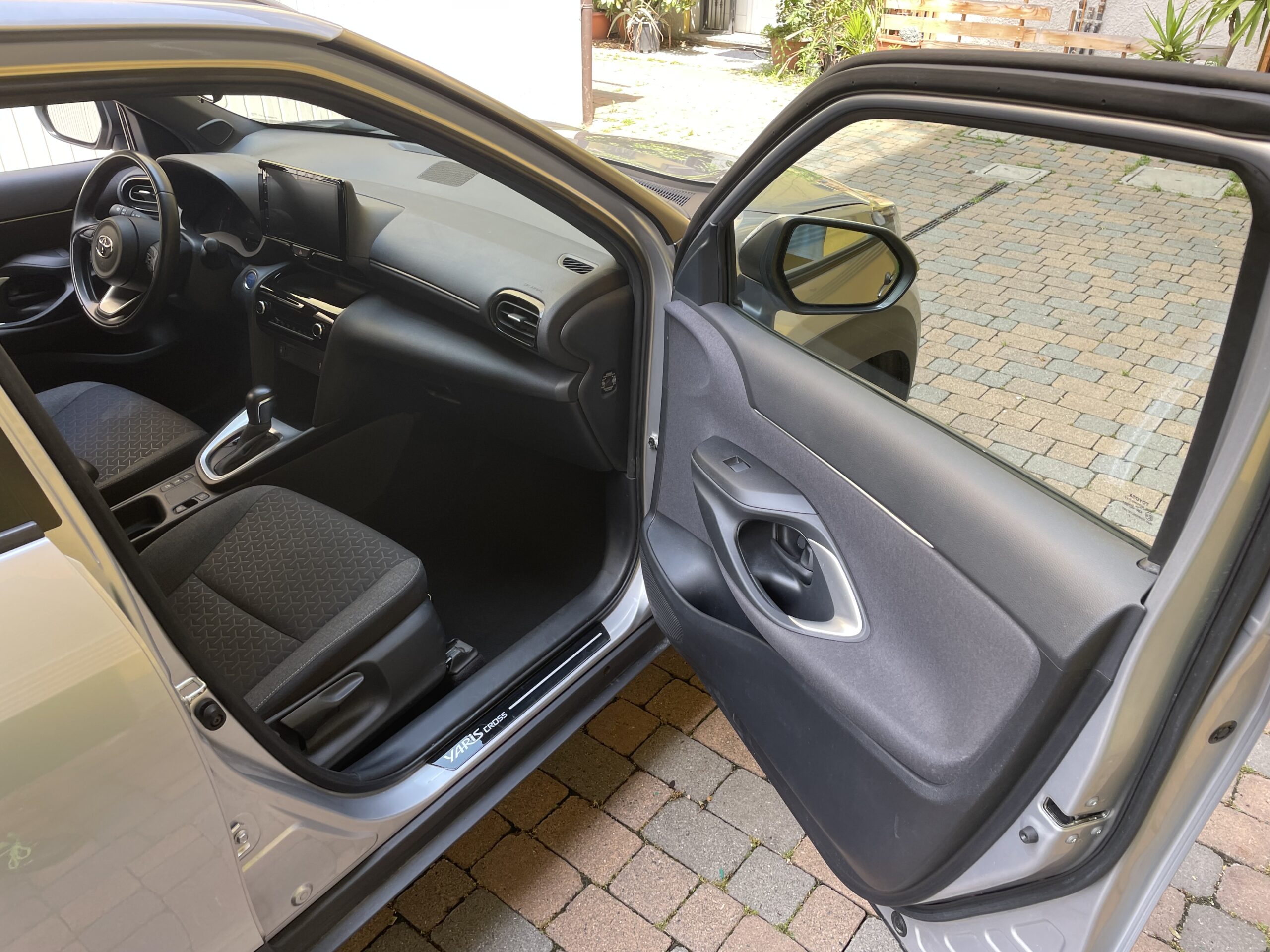 TOYOTA YARIS CROSS 15h Trend fwd 116cv e-cvt - immagine 18