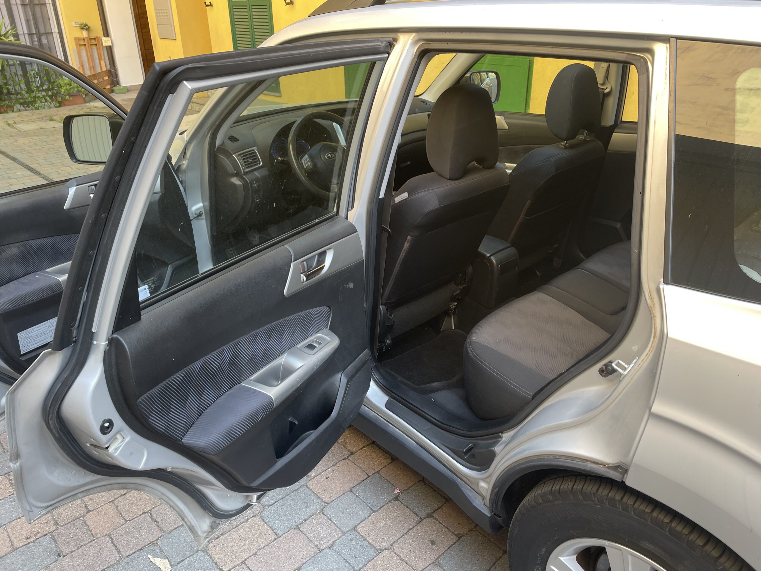 SUBARU FORESTER 2.0 XS Bi Fuel auto per commercianti - immagine 11