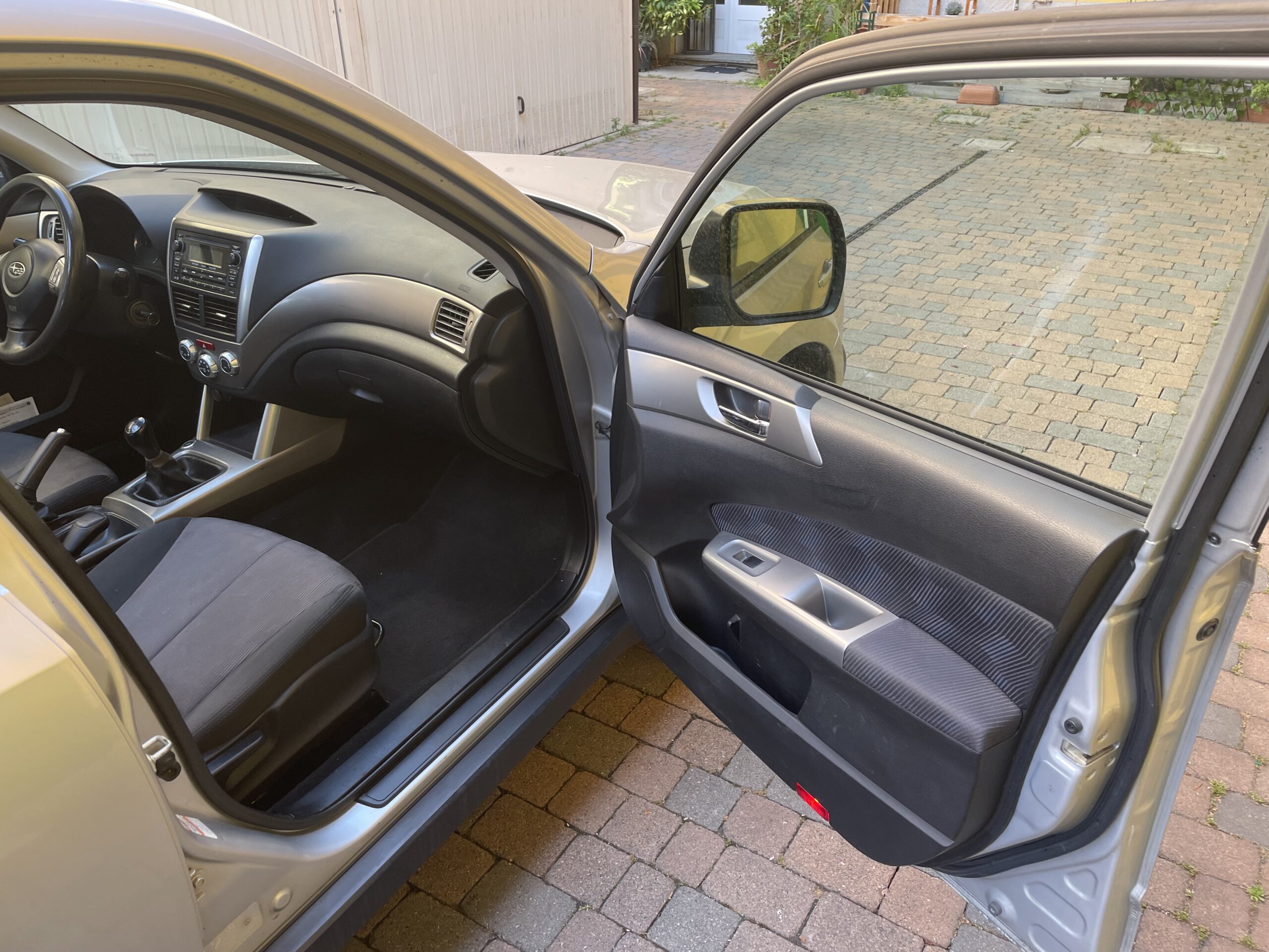 SUBARU FORESTER 2.0 XS Bi Fuel auto per commercianti - immagine 14