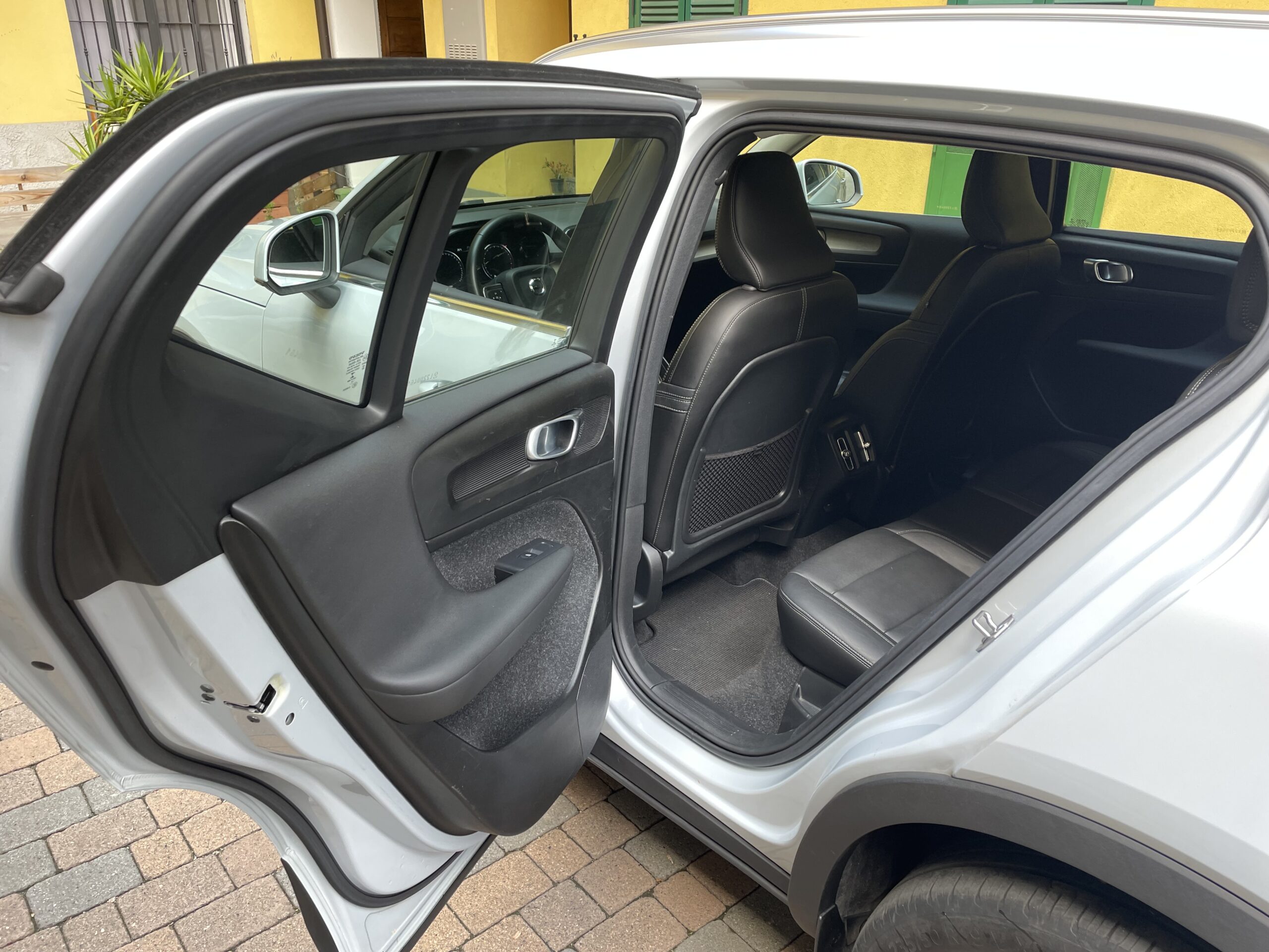 VOLVO XC40 2.0 t4 Inscription Awd Geartronic - immagine 12