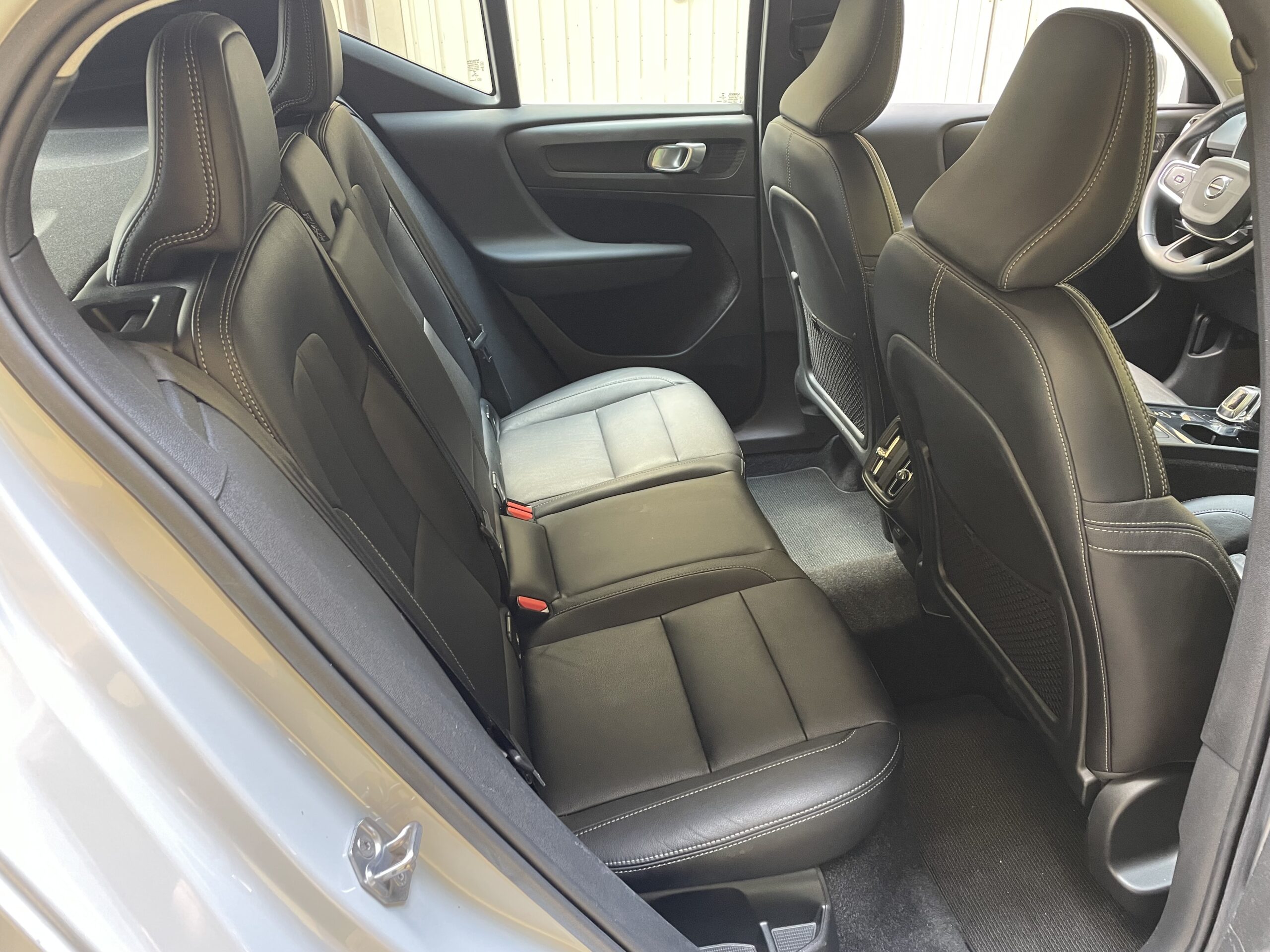 VOLVO XC40 2.0 t4 Inscription Awd Geartronic - immagine 4