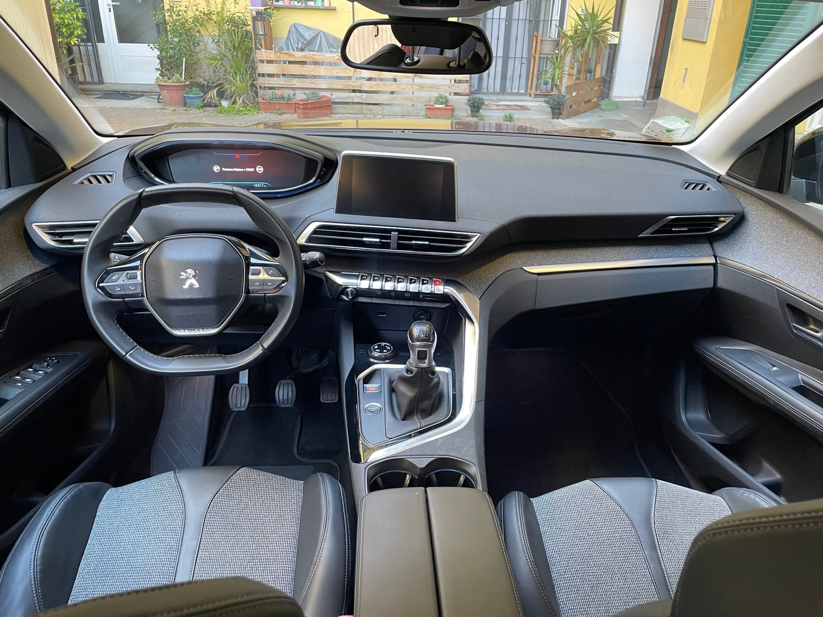 PEUGEOT 3008 1.2 PURETECH ALLURE - immagine 16