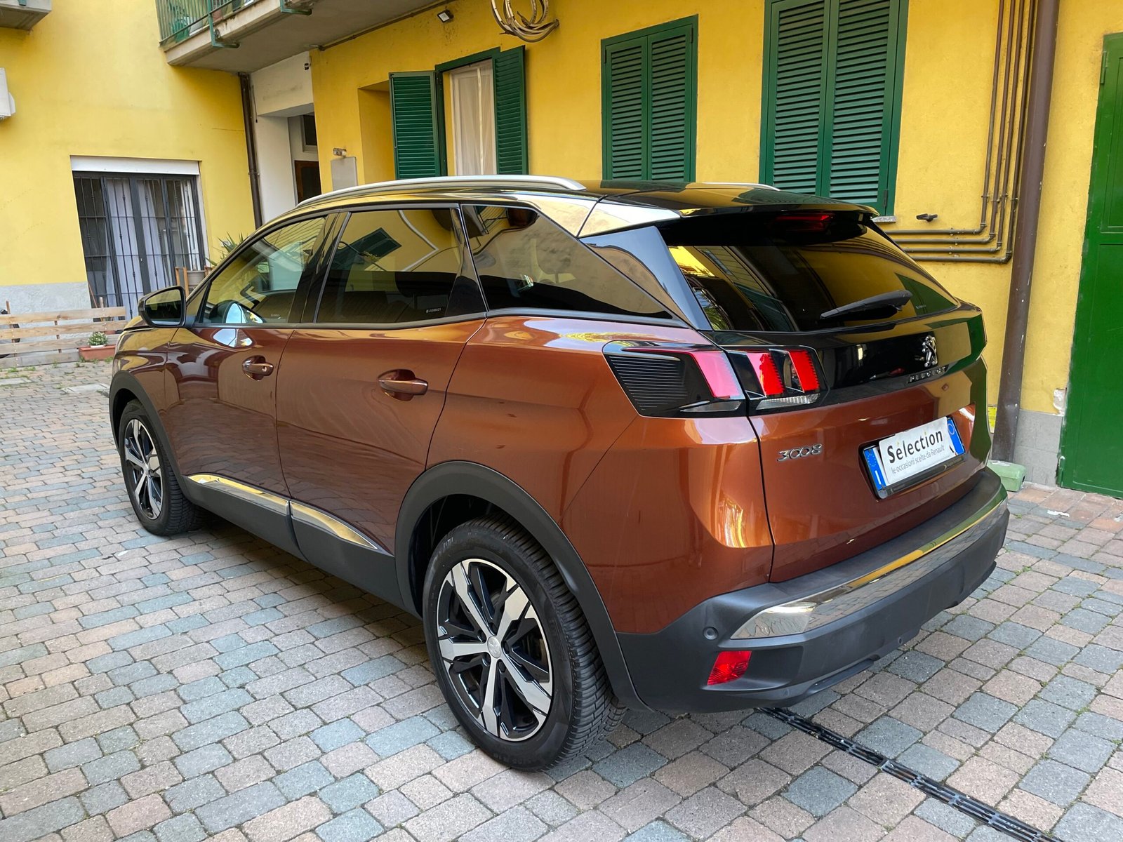PEUGEOT 3008 1.2 PURETECH ALLURE - immagine 15