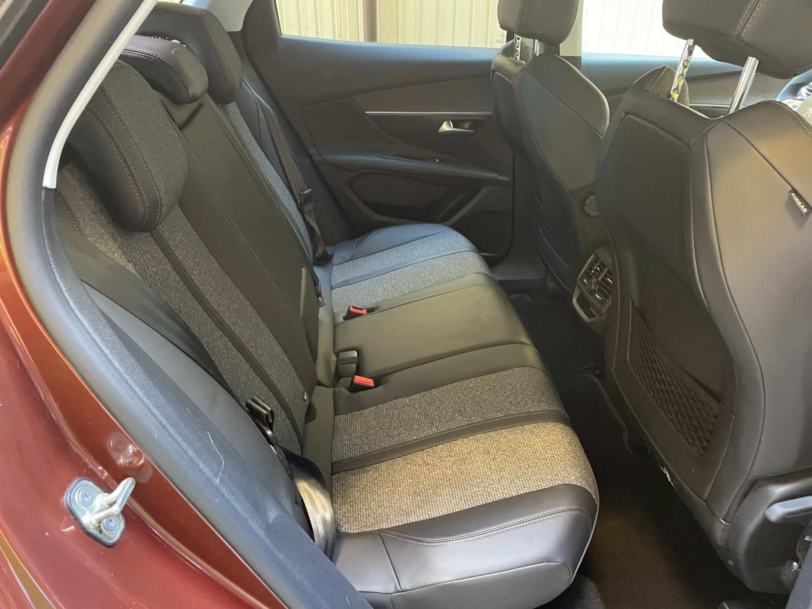 PEUGEOT 3008 1.2 PURETECH ALLURE - immagine 10