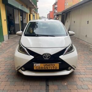 TOYOTA AYGO 1.0 X-PLAY
