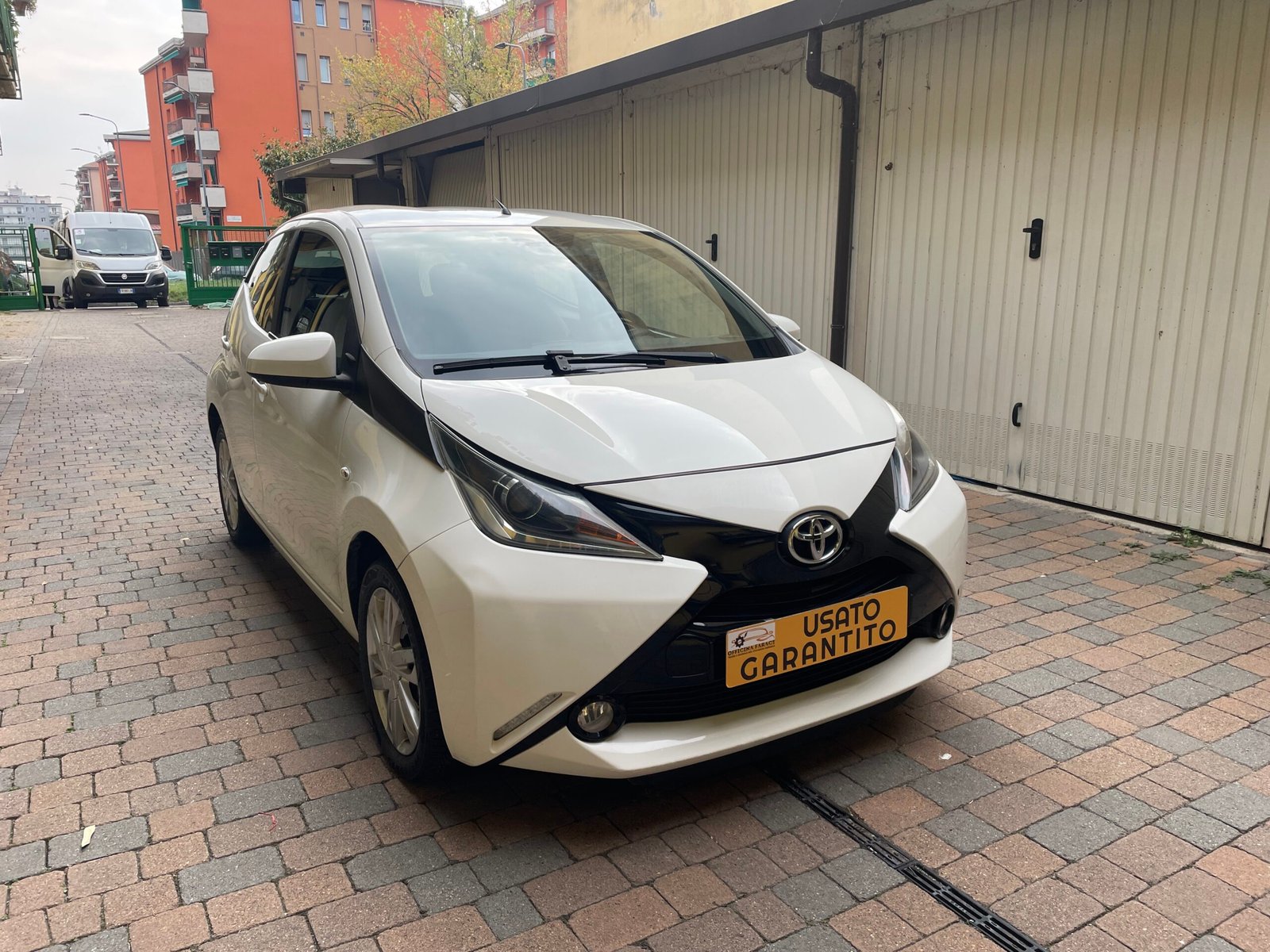TOYOTA AYGO 1.0 X-PLAY - immagine 2