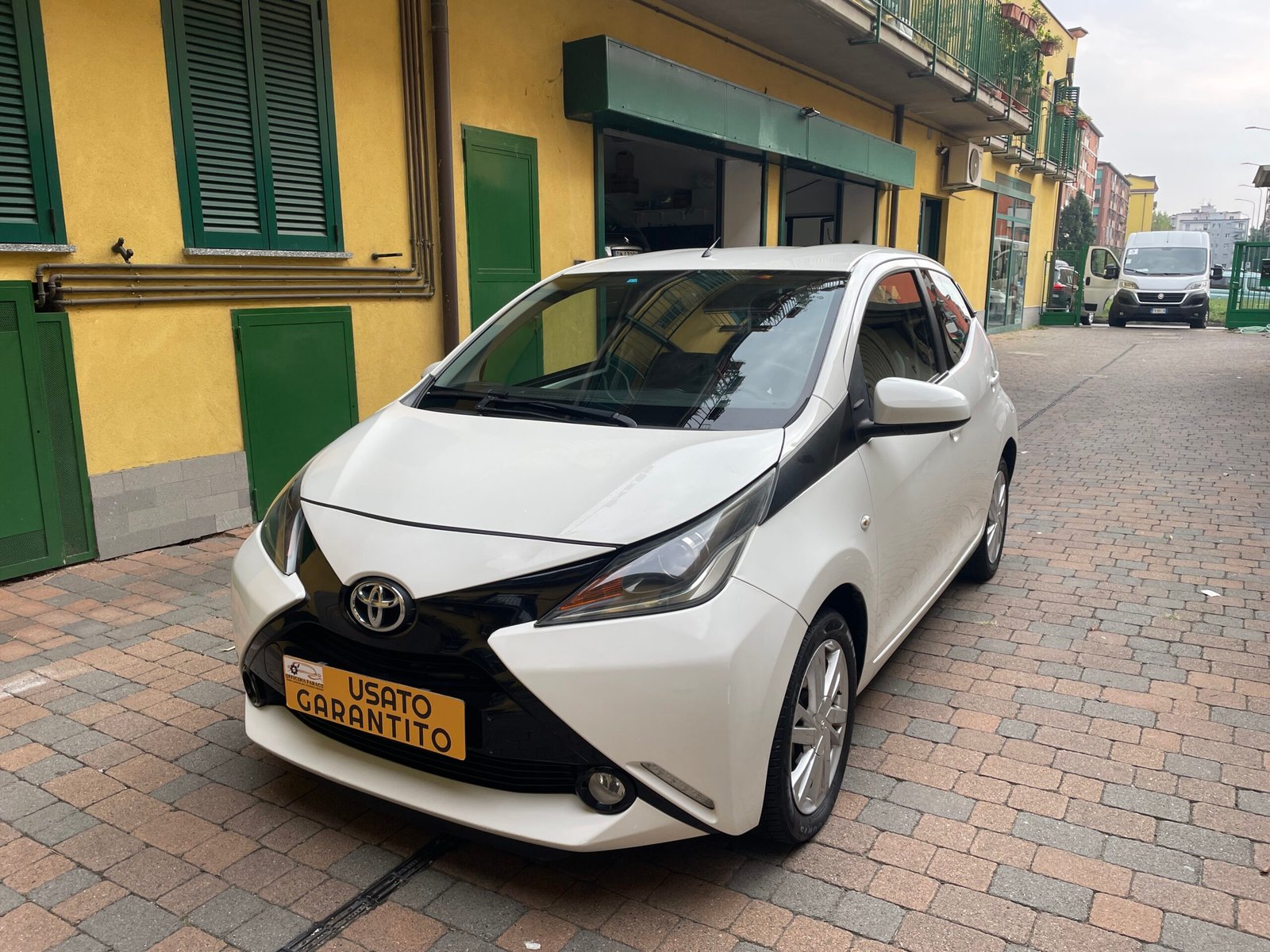TOYOTA AYGO 1.0 X-PLAY - immagine 4
