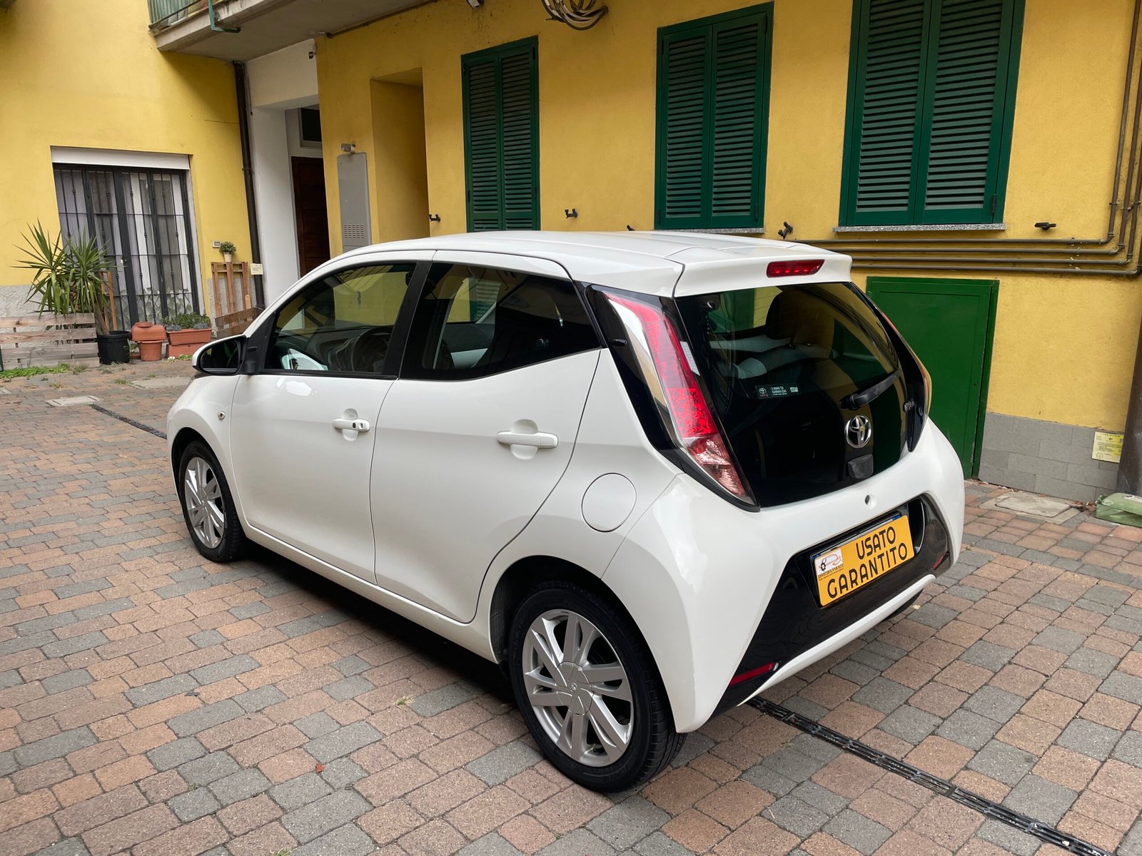 TOYOTA AYGO 1.0 X-PLAY - immagine 12