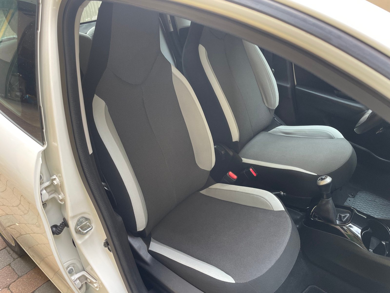 TOYOTA AYGO 1.0 X-PLAY - immagine 20