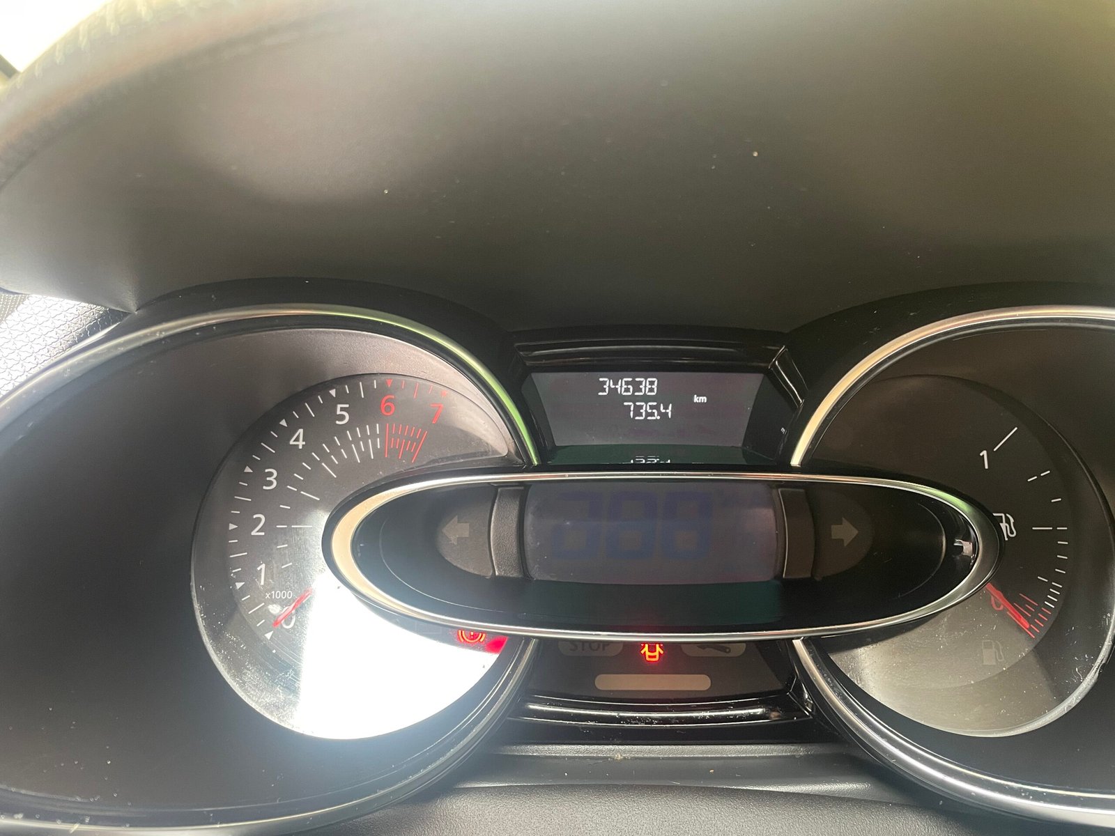 RENAULT CLIO 0.9 TCE MOSCHINO INTENS 90CV - immagine 9
